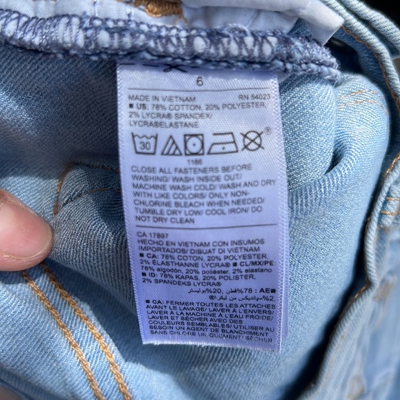 Girls denim shorts size 7 - Picture 11 of 11